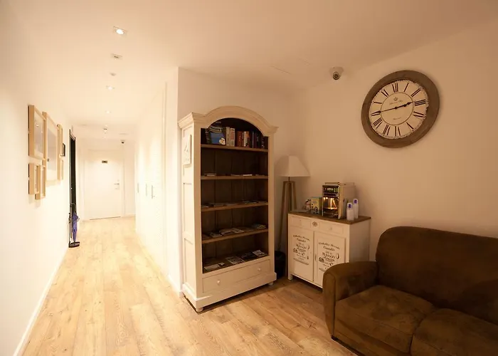 ゲストハウス カサ ニコラサ